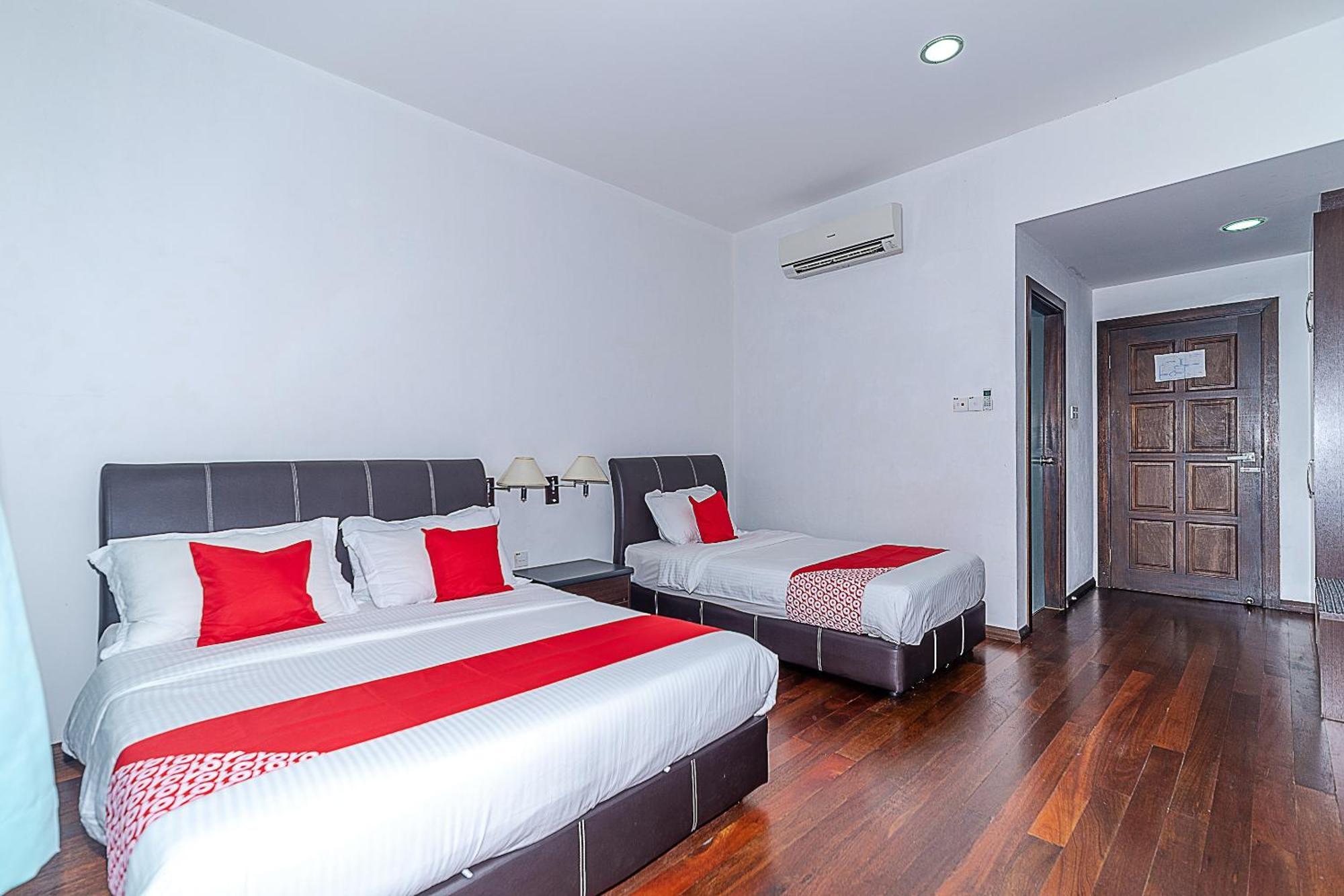 Eagle Wood Garden Hotel Membakut Exterior photo